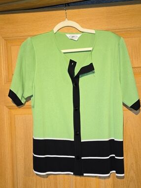 mark. Mint Green Short Sleeve Knit Top with Black Trim